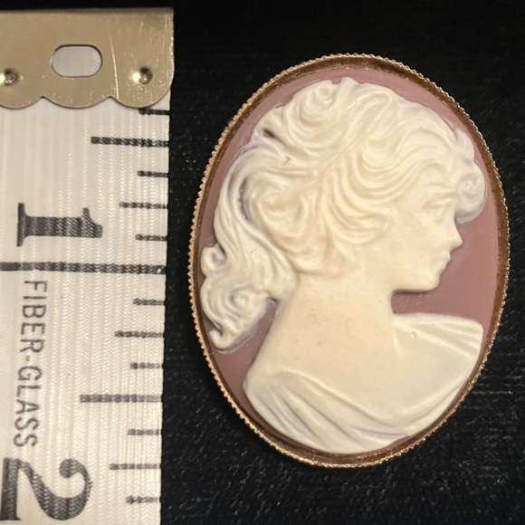 Vintage Cameo Victorian Female Brooch - Picture 4 of 12